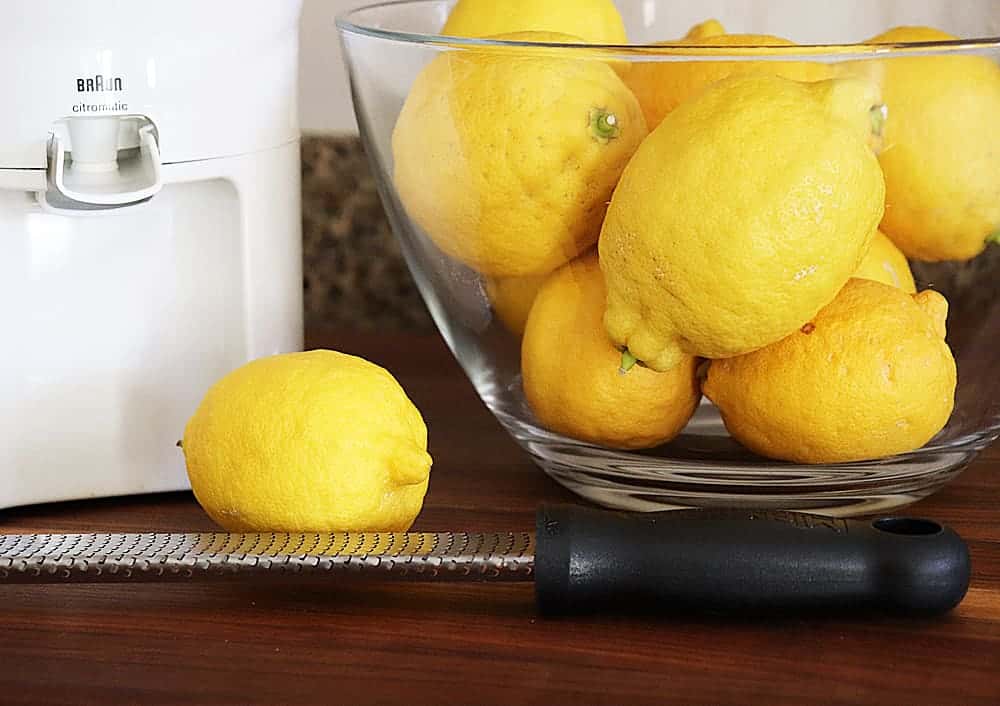 How to Zest, Juice and Freeze Lemons HERO