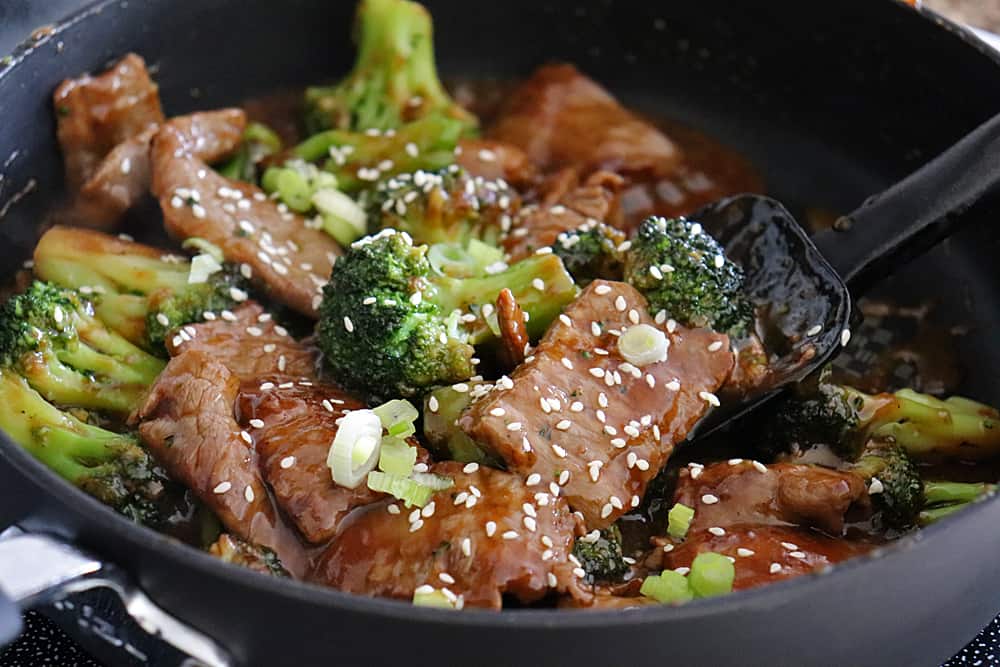 Garnish the Easy Beef and Broccoli Recipe