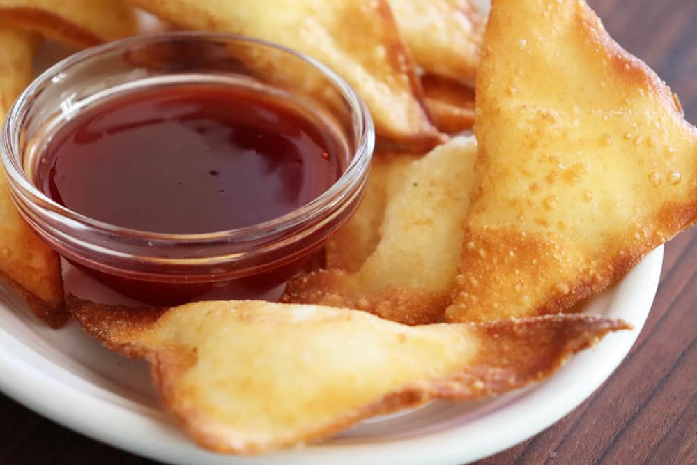 Sweet and sour dipping sauce for Sweet Cream Cheese Wontons