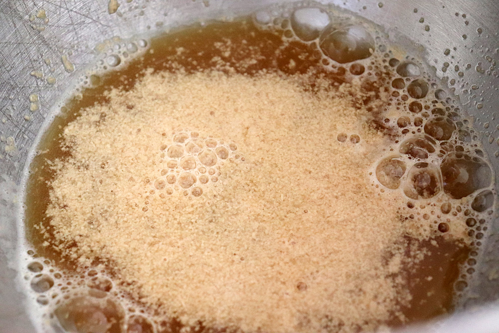 Blooming the yeast in the warm beer