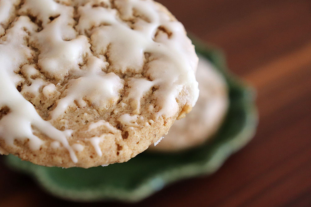 Close up of Archway Iced Oatmeal Cookies